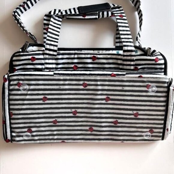 Lug Trolley Duffel Bag Ladybug Lane Spacious Travel Bag - Picture 14 of 15